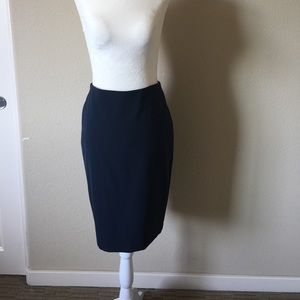 Ann Taylor Pencil Skirt - Size 0. Navy Blue.