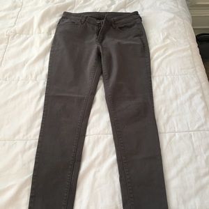 Grey skinny Levi Jeans
