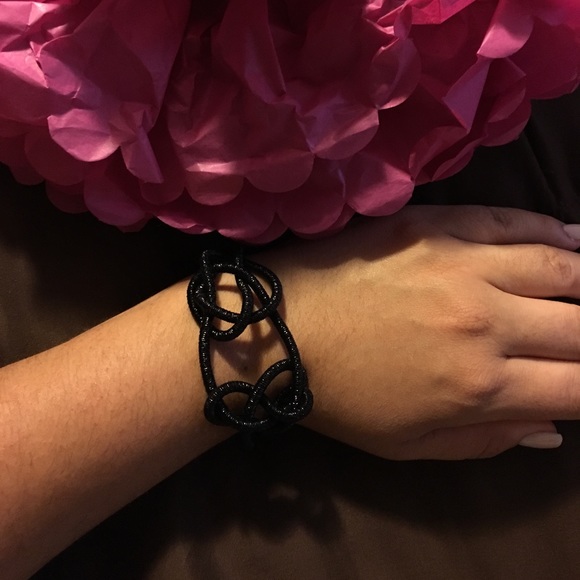 Cute coil bracelets - Picture 2 of 6