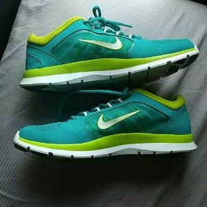 Nike Women's Size 11 Training Shoe