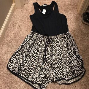 Navy blue pattern romper!!