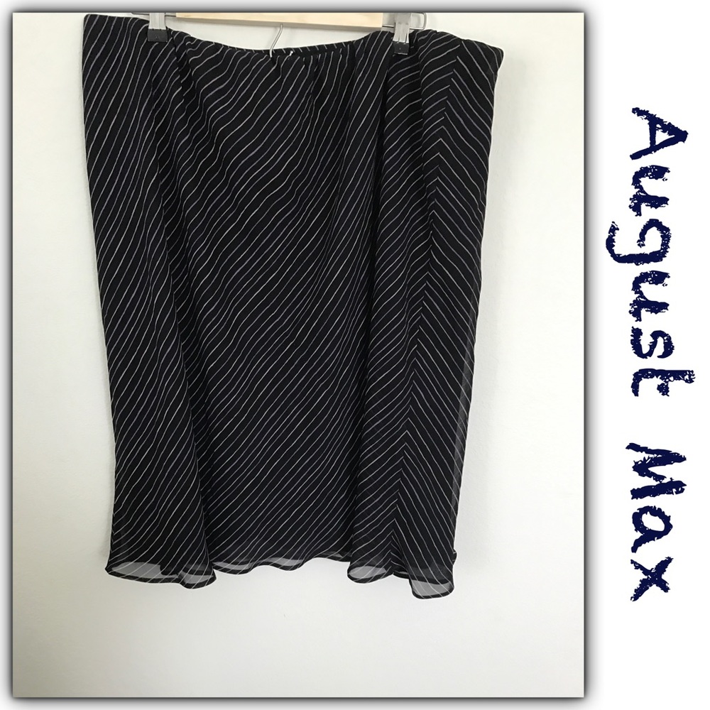August Max  Skirt