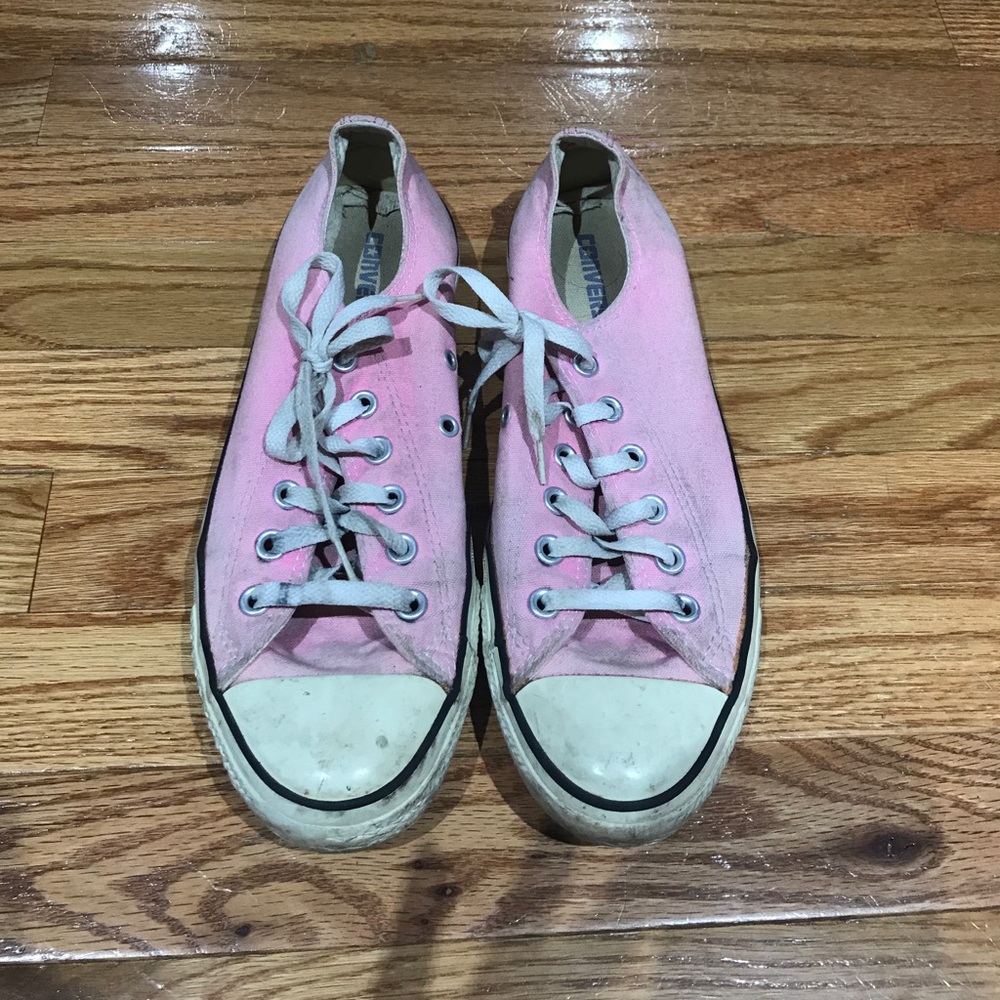 Pink Converse.