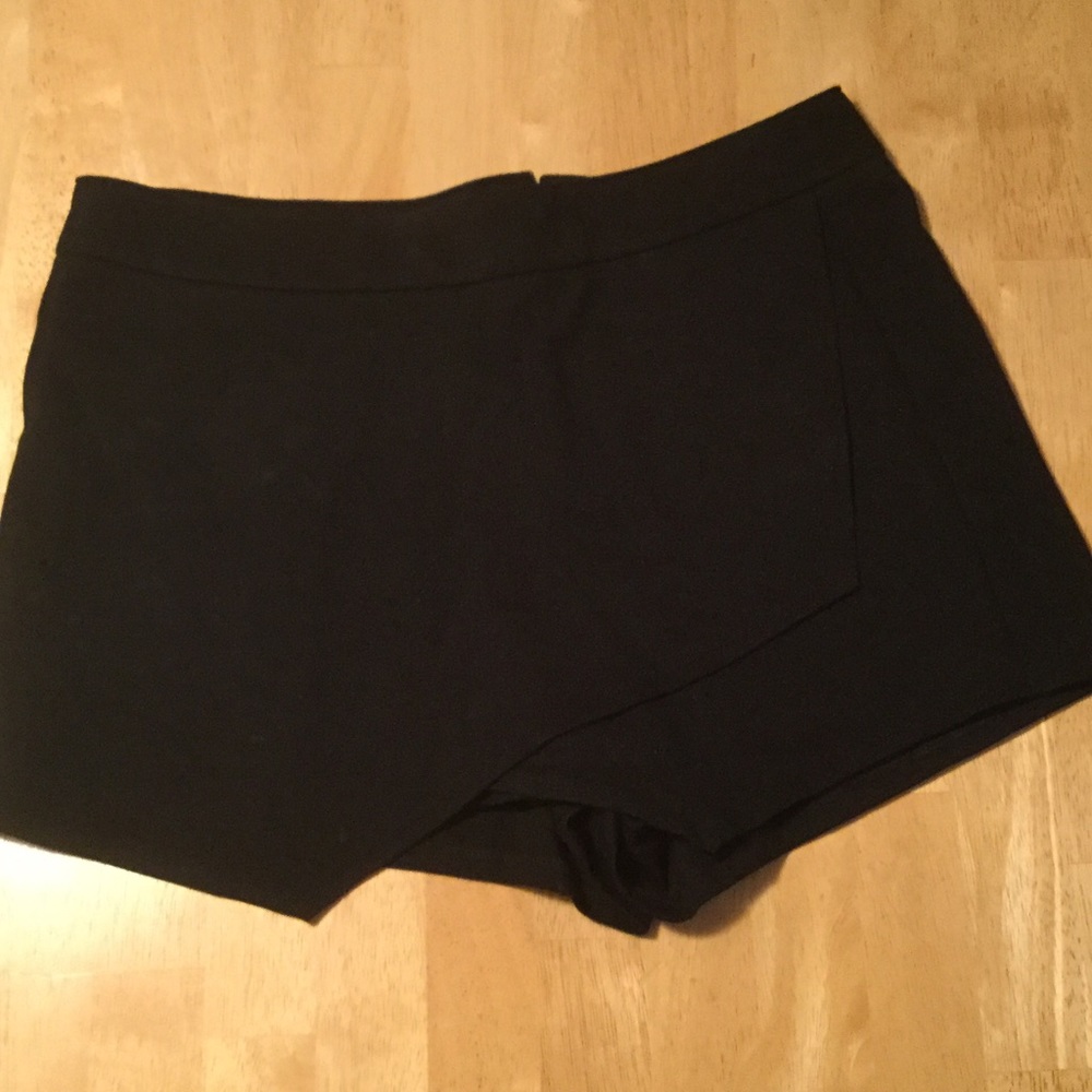 Never Been Worn Forever 21 Skort/Shorts