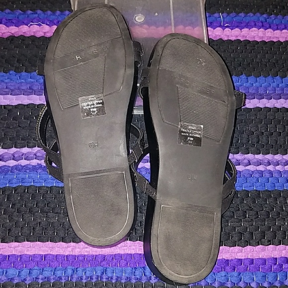 Marc Fisher Embellished Black Rhinestone Dressy Strappy Flat Slide Sandals 6.5M - Picture 6 of 6