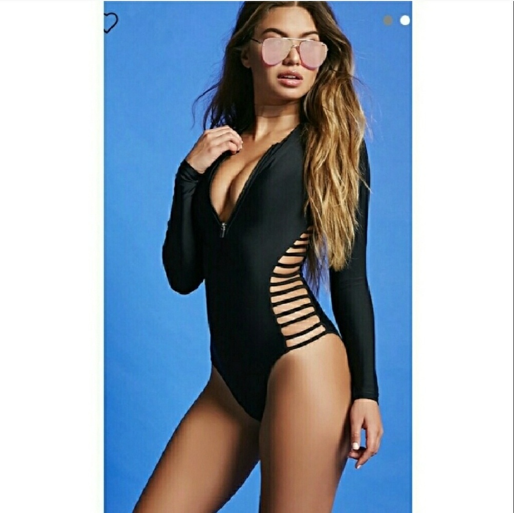 NWT Forever 21 Ladder Cutout One piece Swimsuit