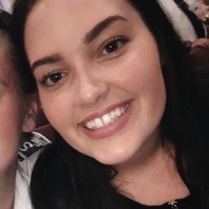 Meet your Posher, Whitney