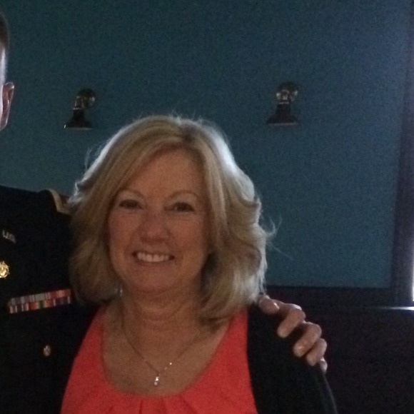 Meet your Posher, Shari - Picture 1 of 1