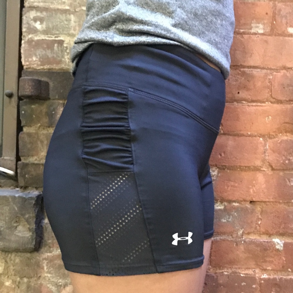 Under armour workout shorts keypocket running yoga