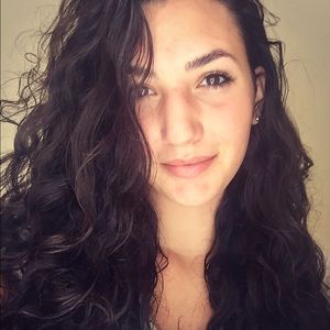 Meet your Posher, Lexie