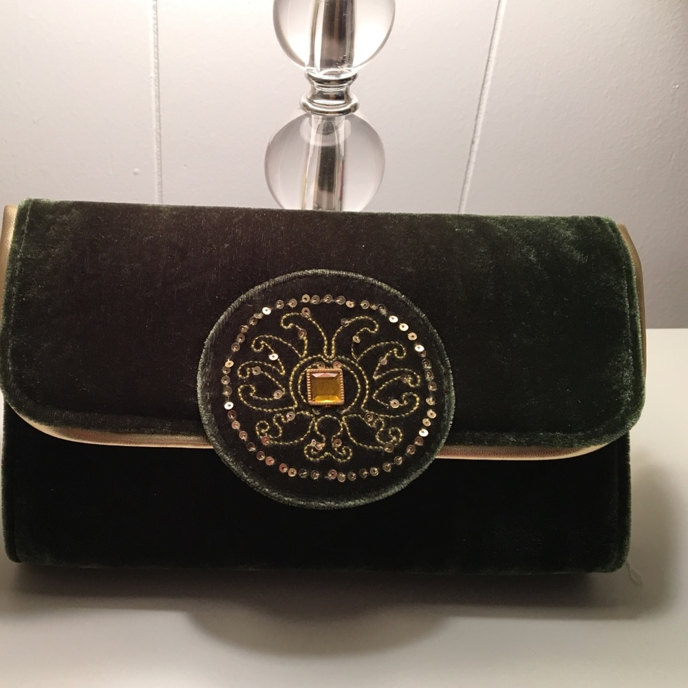 Vintage looking purse