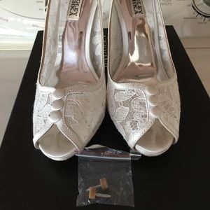 Badgley Mischka white lace platform