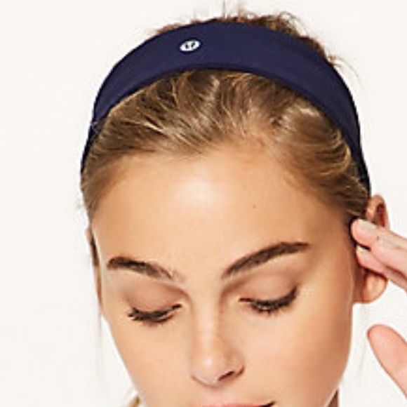 lululemon athletica Accessories - BRAND NEW LULULEMON Fly Away Tamer Headband II lululemon athletica Accessories - BRAND NEW LULULEMON Fly Away Tamer Headband II