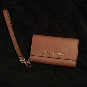 Michael Kors iPhone 5/5s wallet case