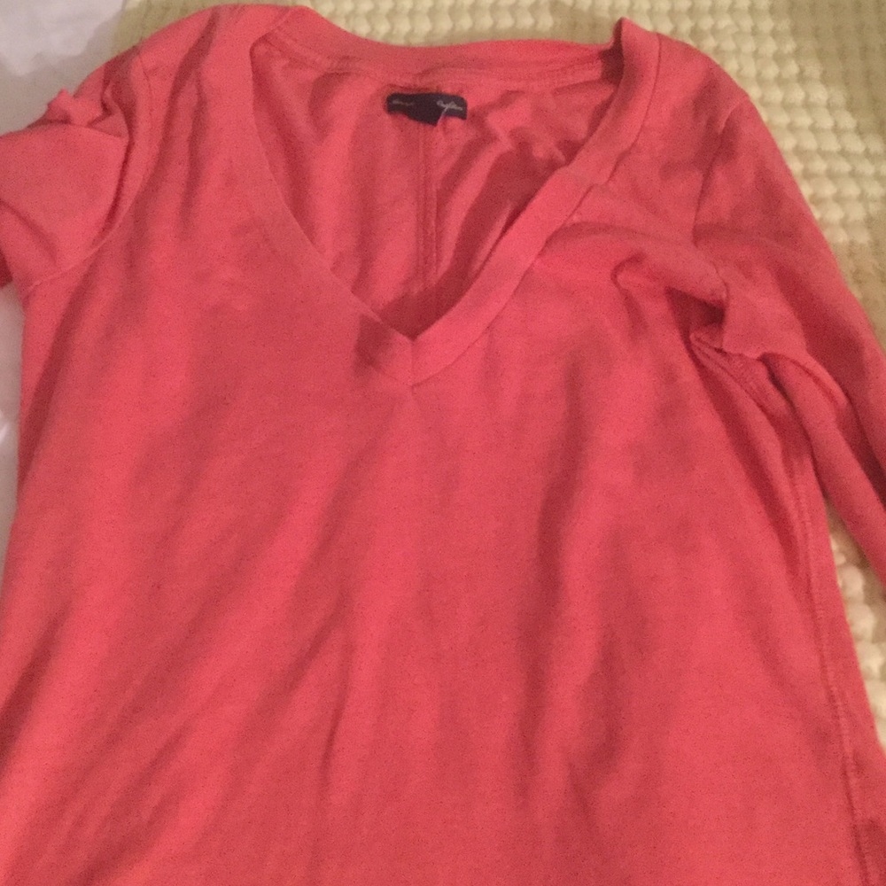 American eagle V neck shirt