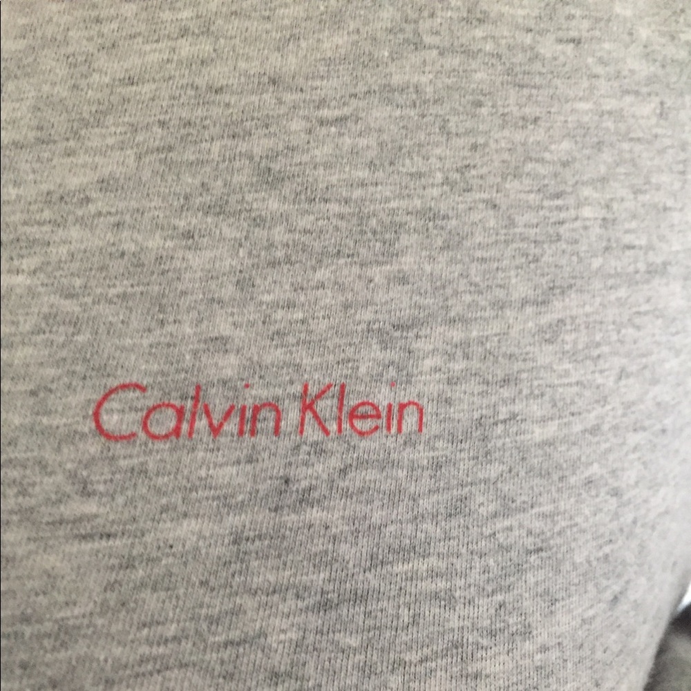 Calvin Klein long sleeve t- shirt