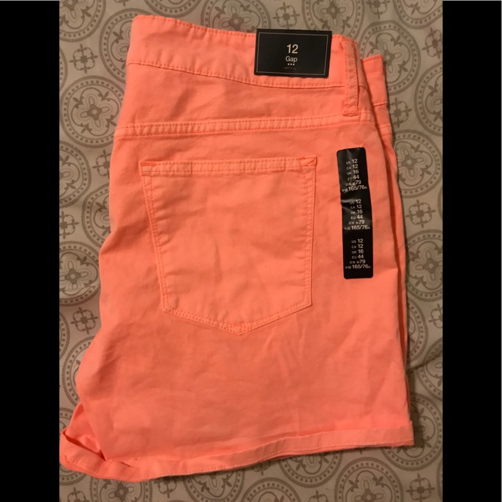 Woman's gap shorts