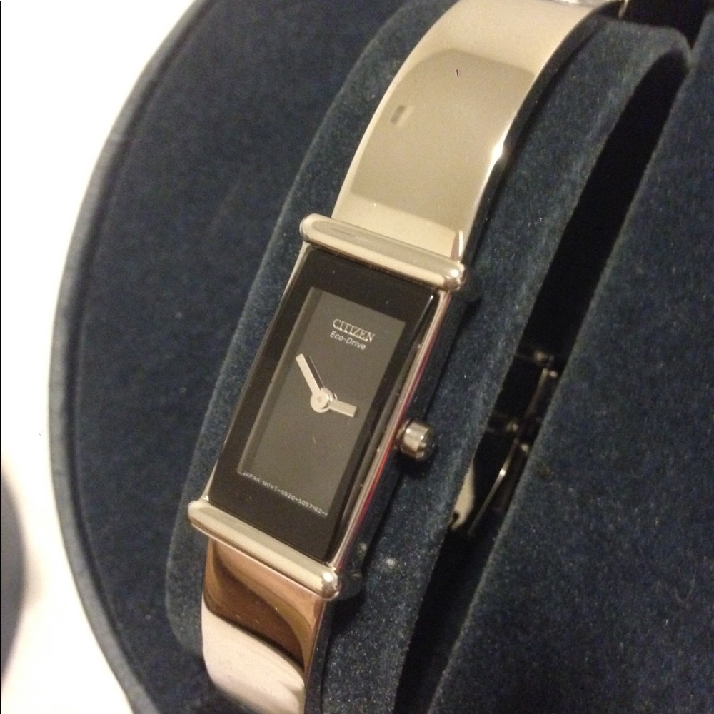 Citizen hand watch