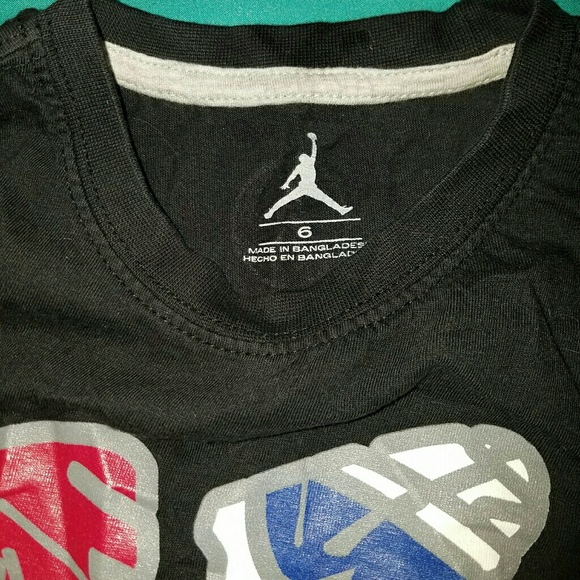 Boys Nike Air Jordan track jacket with Nike tee - Picture 4 of 4