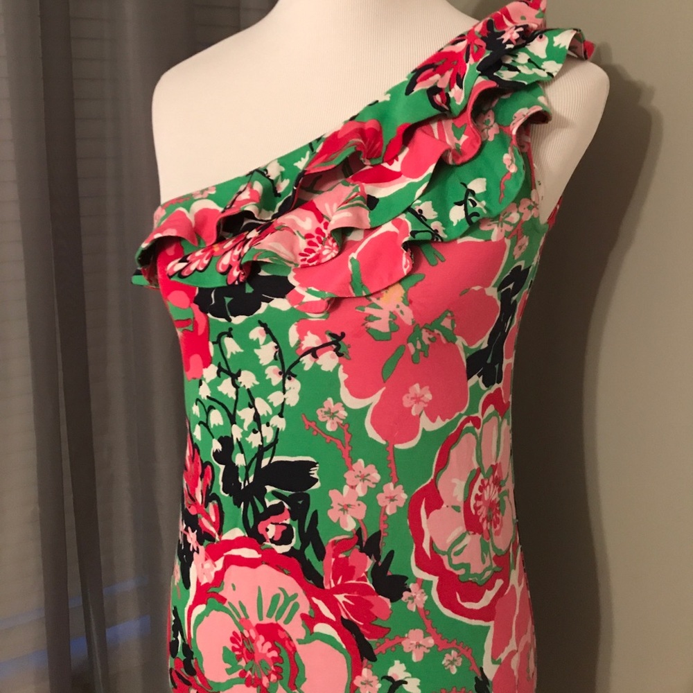 One shoulder Lilly Pulitzer dress. Size XS - Picture 2 of 3