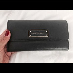 Marc Jacobs Long Trifold Wallet (Navy Blue)