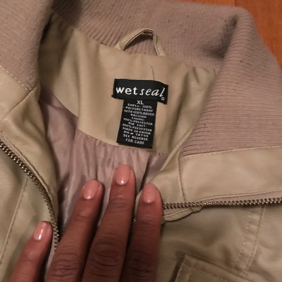 Tan Leather Jacket - Picture 2 of 4