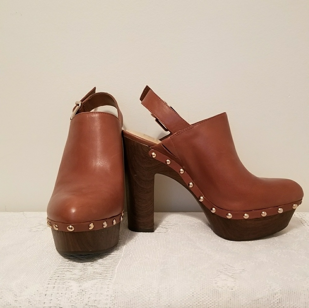 Gianni Bini studded heels