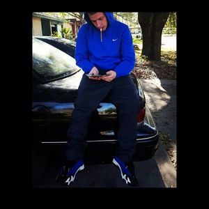 Meet your Posher, Derek