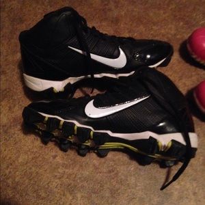 Nike football cleats size 4.5