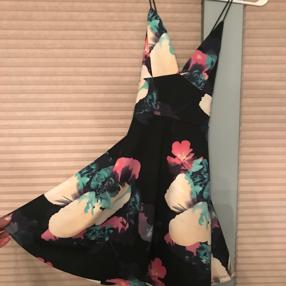 💙beautiful summer flowery dress💙
