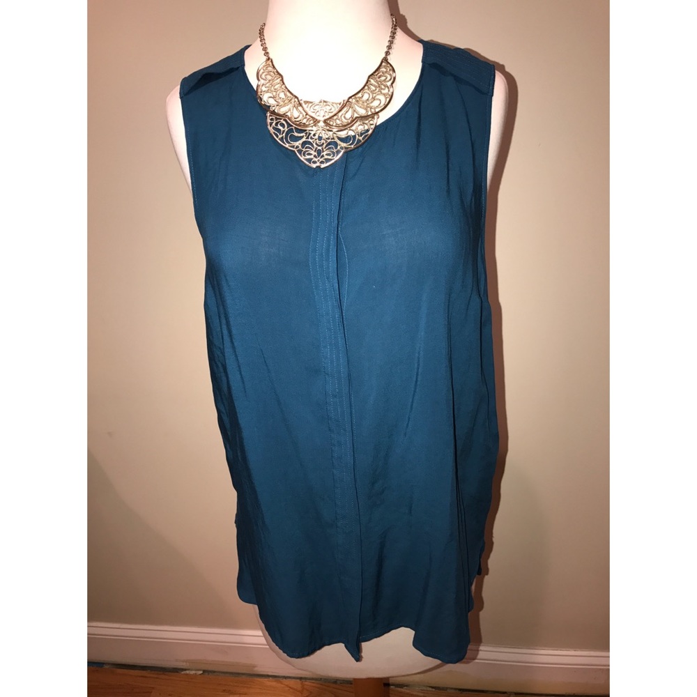Banana Republic Sleeveless Blouse SZ S