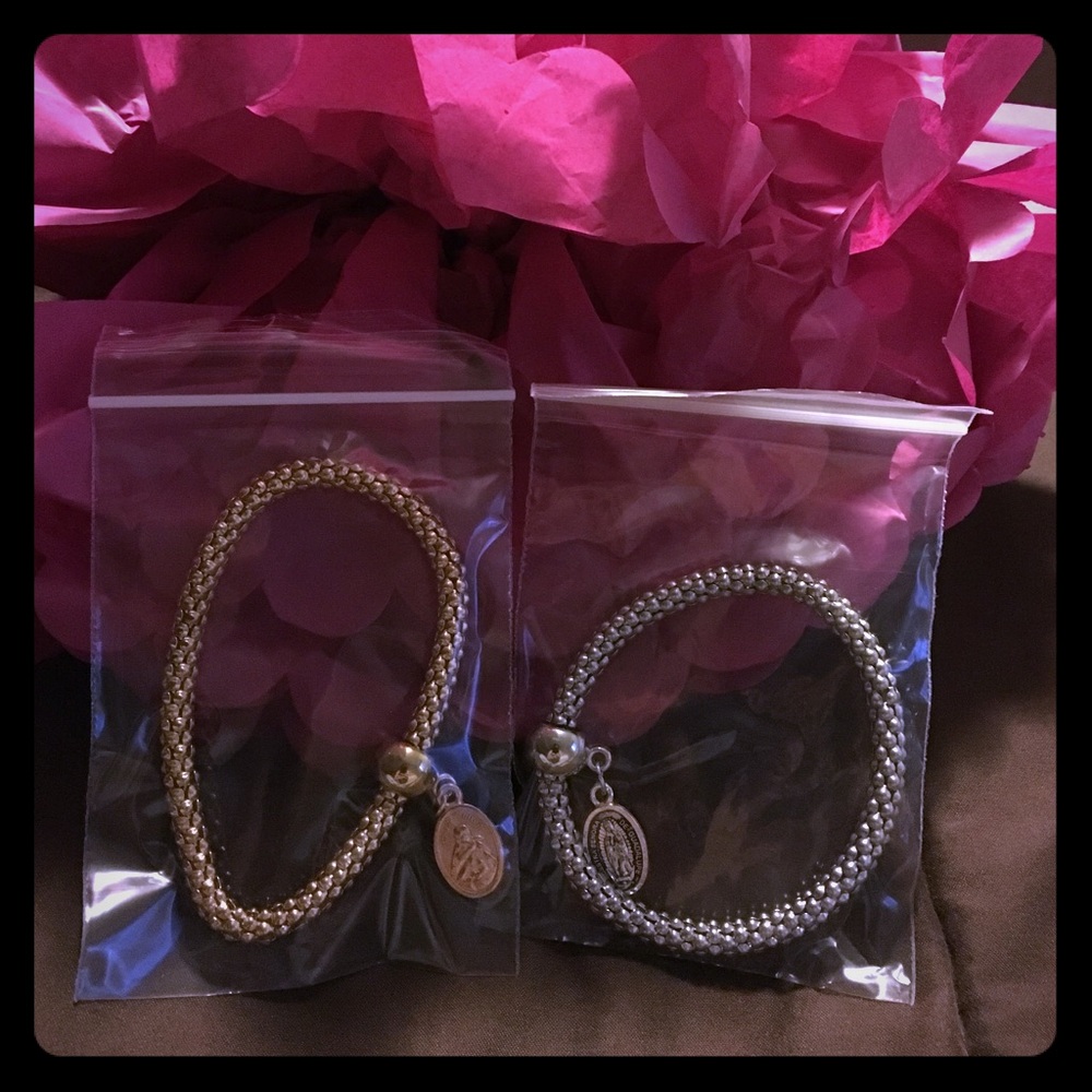 Coin shape bracelet