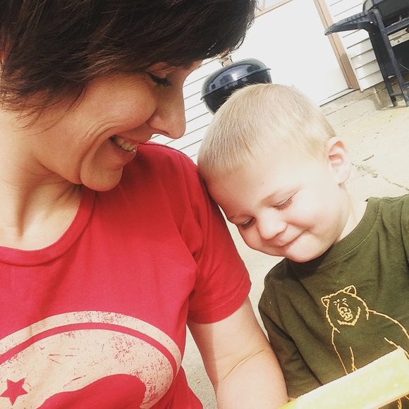 Meet your Posher, Liz - Picture 3 of 4