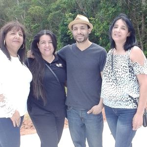 Meet your Posher, Luz