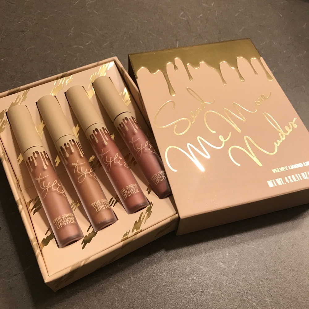Send Me More Nudes Velvet