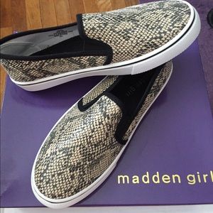 Brand 🆕 MADDEN GIRL AALEX - BEAUTIFUL