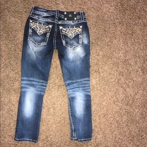 MISS ME CAPRIS- size 27