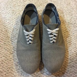 Zara Men's Canvas Sneaker