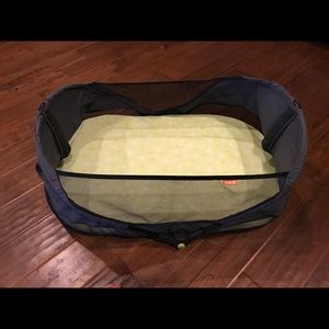 BRICA travel bassinet NWOT
