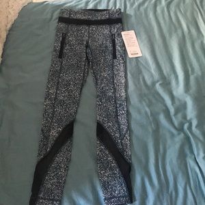 LuluLemon Inspire Tight Leggings!!