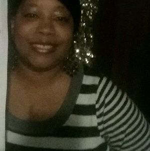 Meet your Posher, Twila