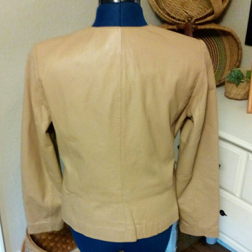 Leather jacket - Picture 2 of 3