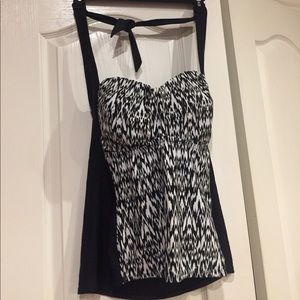 Womens control top bathing suit top