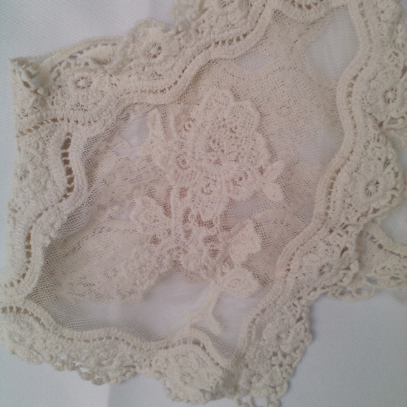 Lightweight Sheer Crochet Lace Shrug Vest W/Stitch Knit Rose Flowers Poetry S - Picture 2 of 6