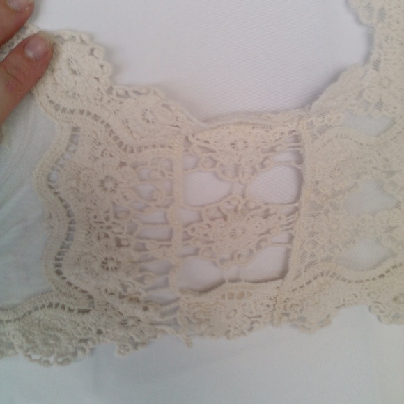 Lightweight Sheer Crochet Lace Shrug Vest W/Stitch Knit Rose Flowers Poetry S - Picture 6 of 6