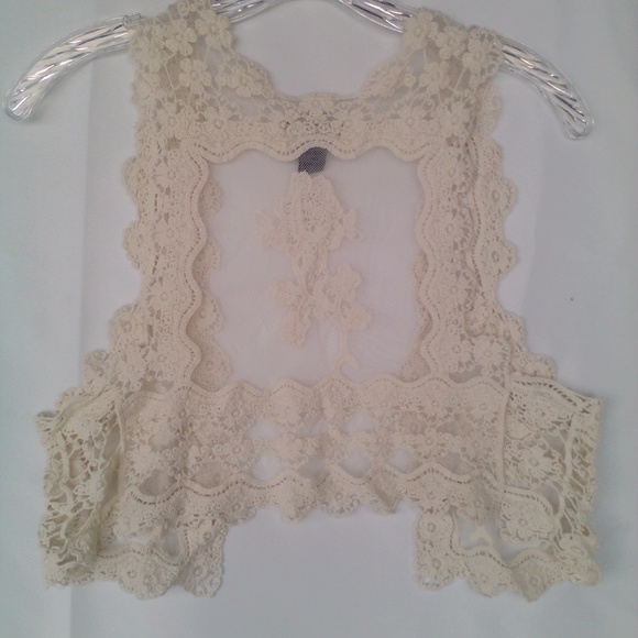 Lightweight Sheer Crochet Lace Shrug Vest W/Stitch Knit Rose Flowers Poetry S - Picture 4 of 6