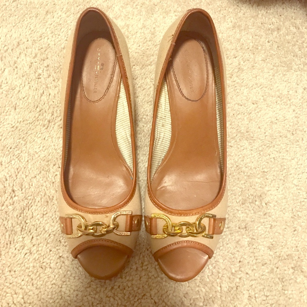 TOMMY HILFIGER WEDGE SHOES