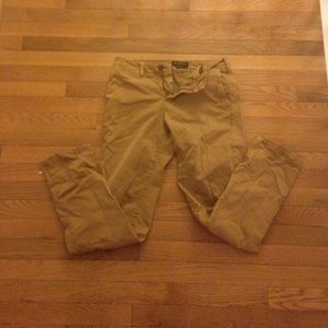 American eagle flex material khaki pants