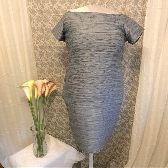 Glamour & Co. Dresses & Skirts - 🌺HP🌺 Black & Gray Textured Bodycon Dress