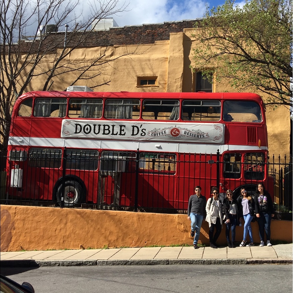 Meet your Posher, Gabriela